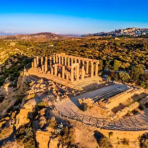 A Due Passi Dai Templi , Agrigento Italia