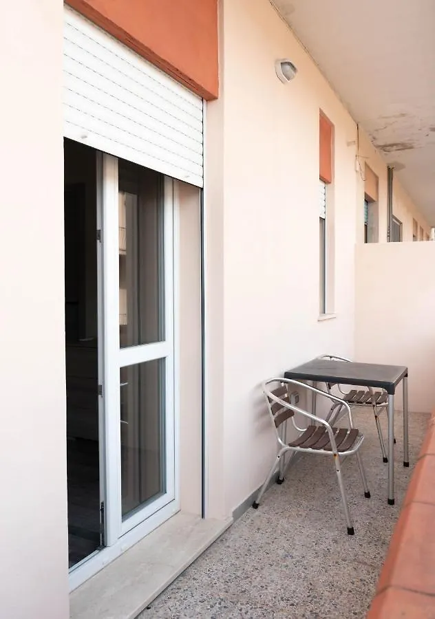 Ichnos House Hotel Oristano 0*,
